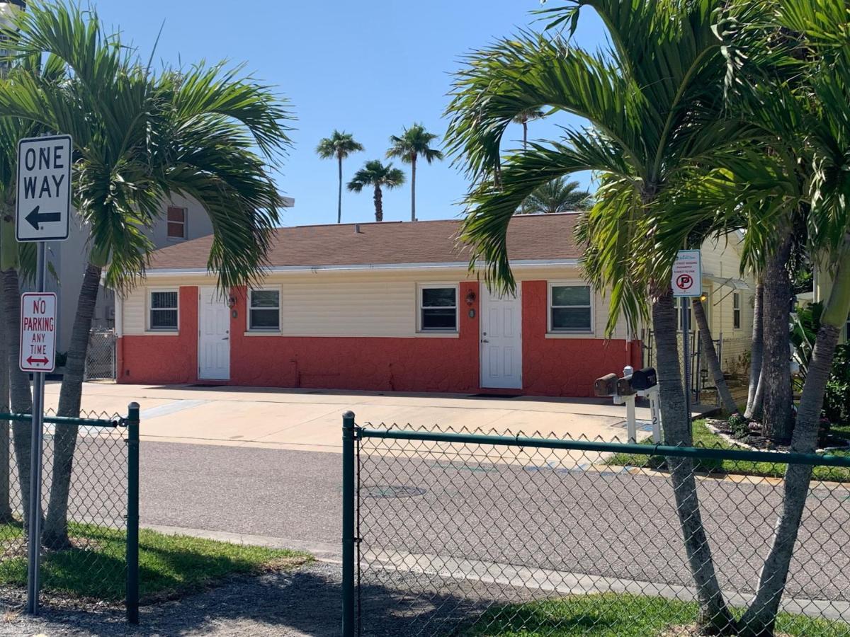 Michaels Siesta -Beachside Bungalows St. Pete Beach Exterior foto